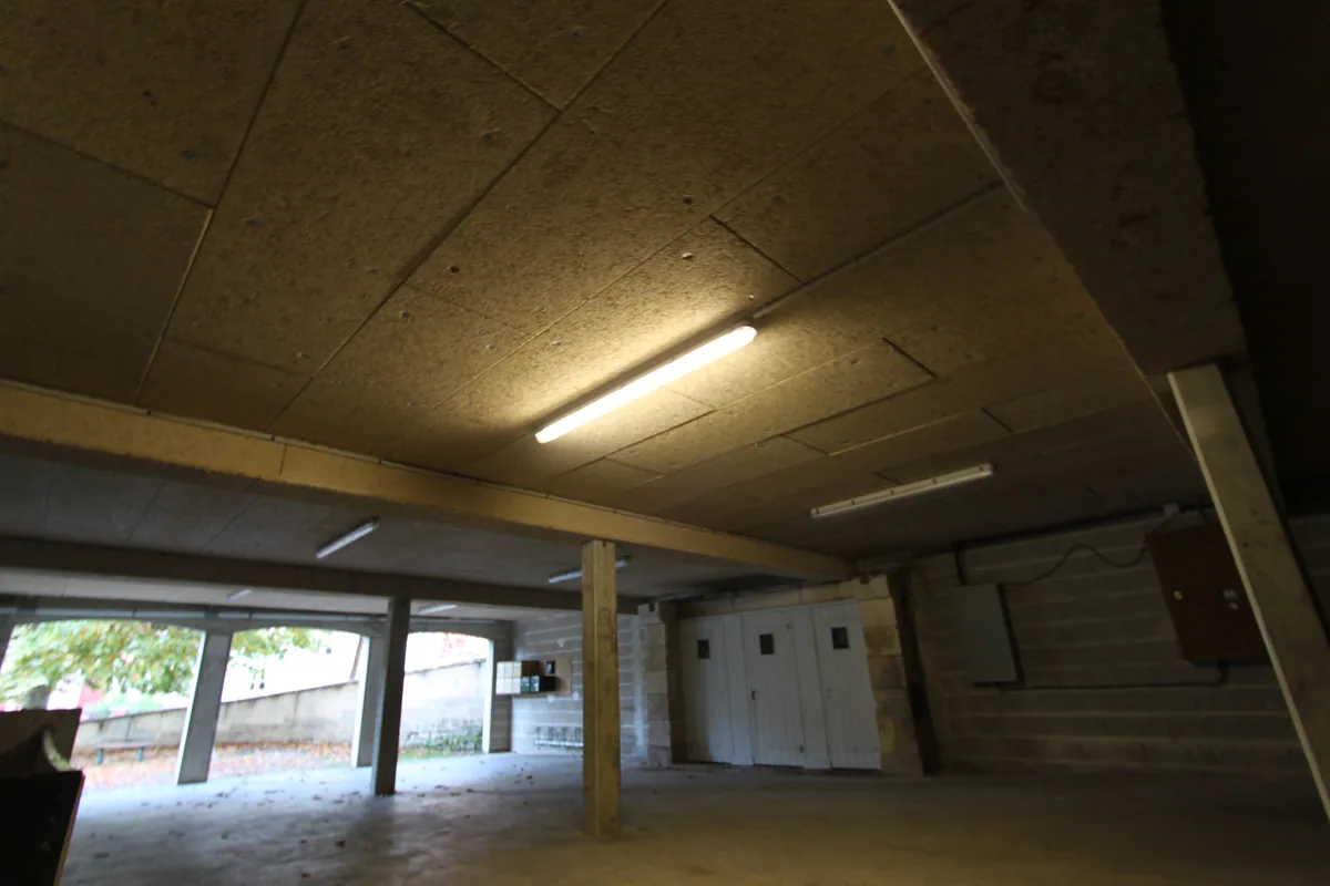 Isolation du plancher bas à Arcy-sur-Cure (2015) : sous-face de plancher
