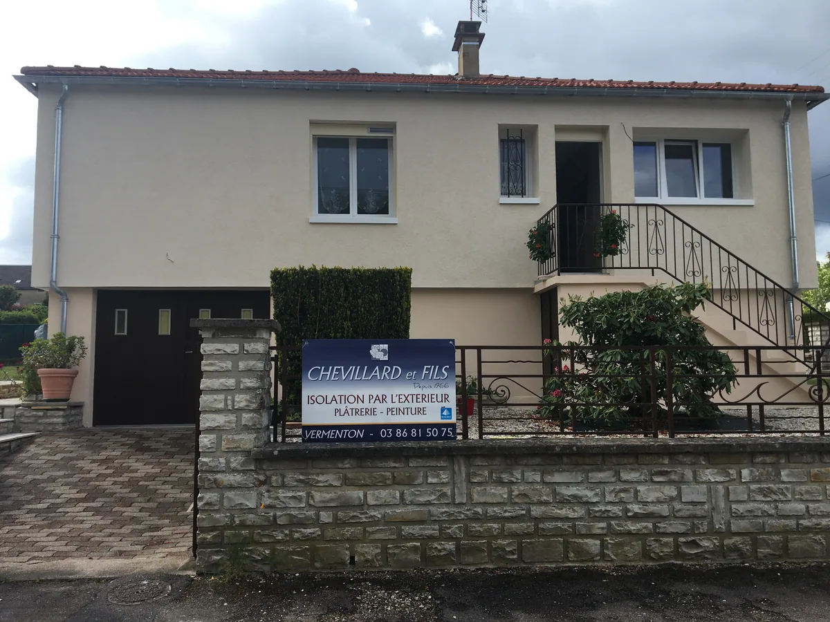 Isolation par l’extérieur à Avallon (2019) : façade sur rue