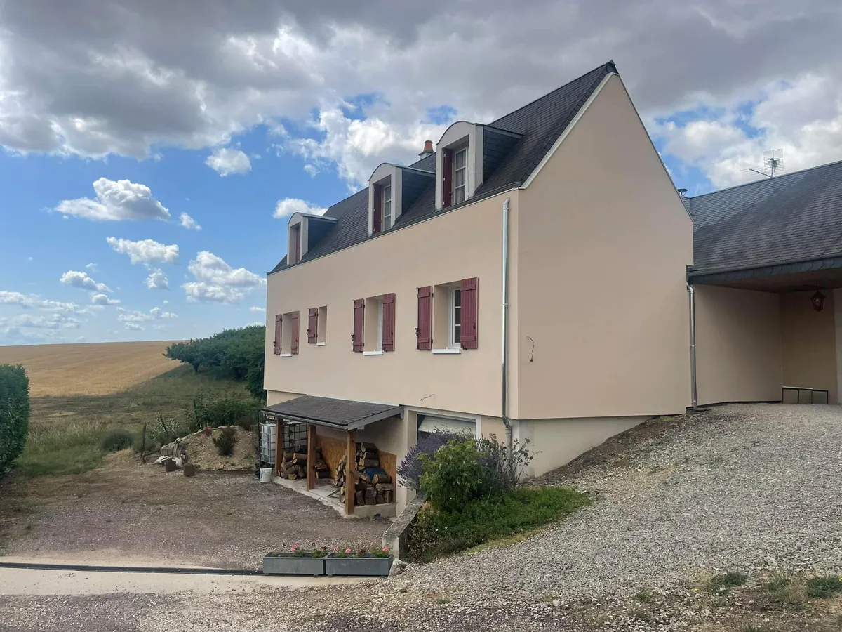 Isolation par l’extérieur à Coulanges-la-Vineuse (2023) : façade sur rue