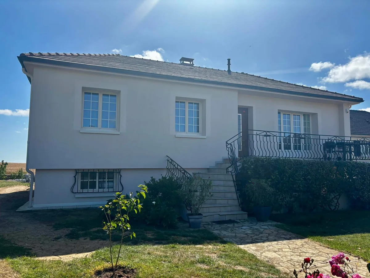 Isolation par l’extérieur à Saint-Georges-sur-Baulche (2026) : façade sur rue