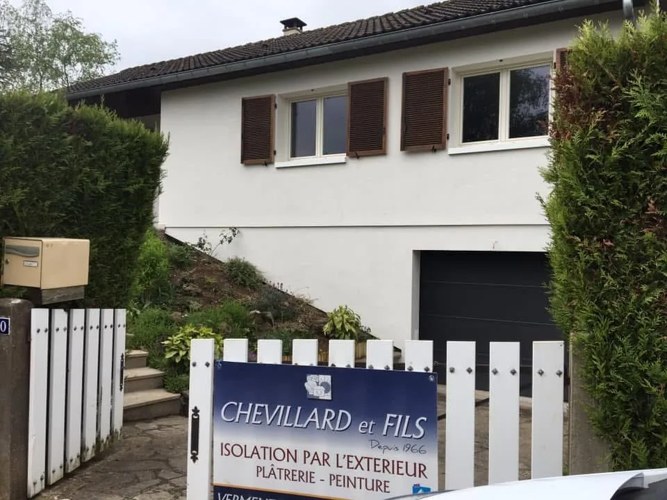 Isolation par l’extérieur à Tonnerre (2020) : façade sur rue