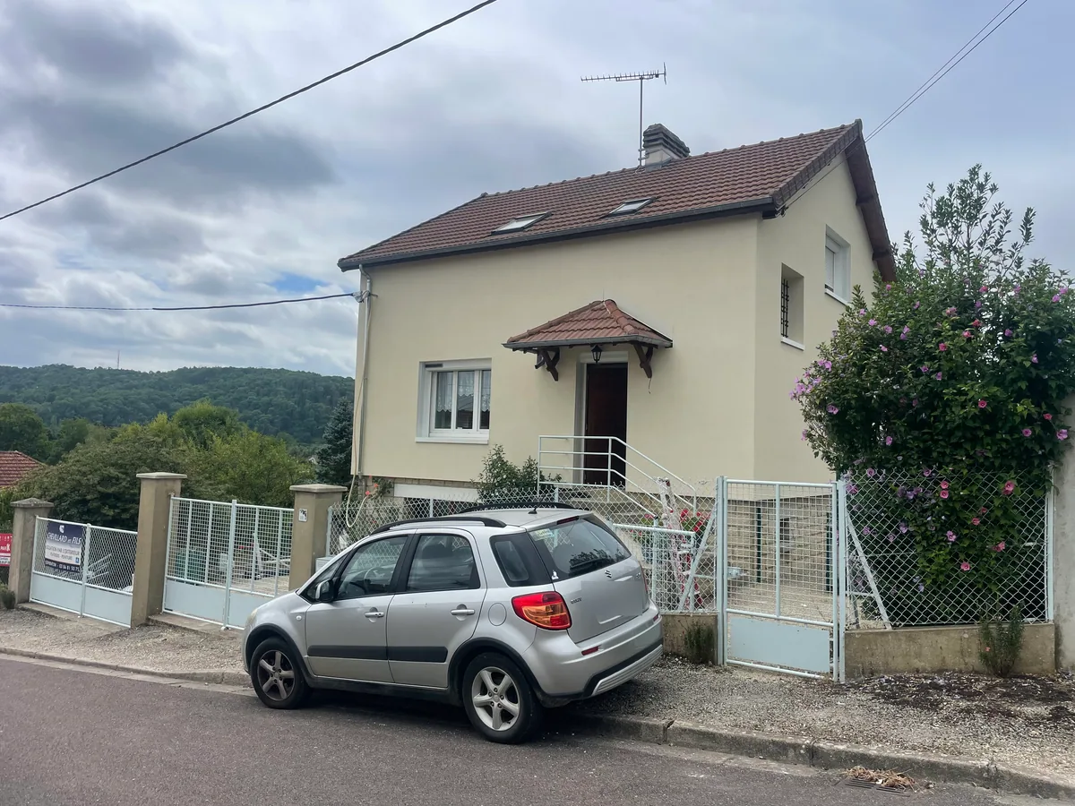 Isolation par l’extérieur à Tonnerre (2025) : façade sur rue